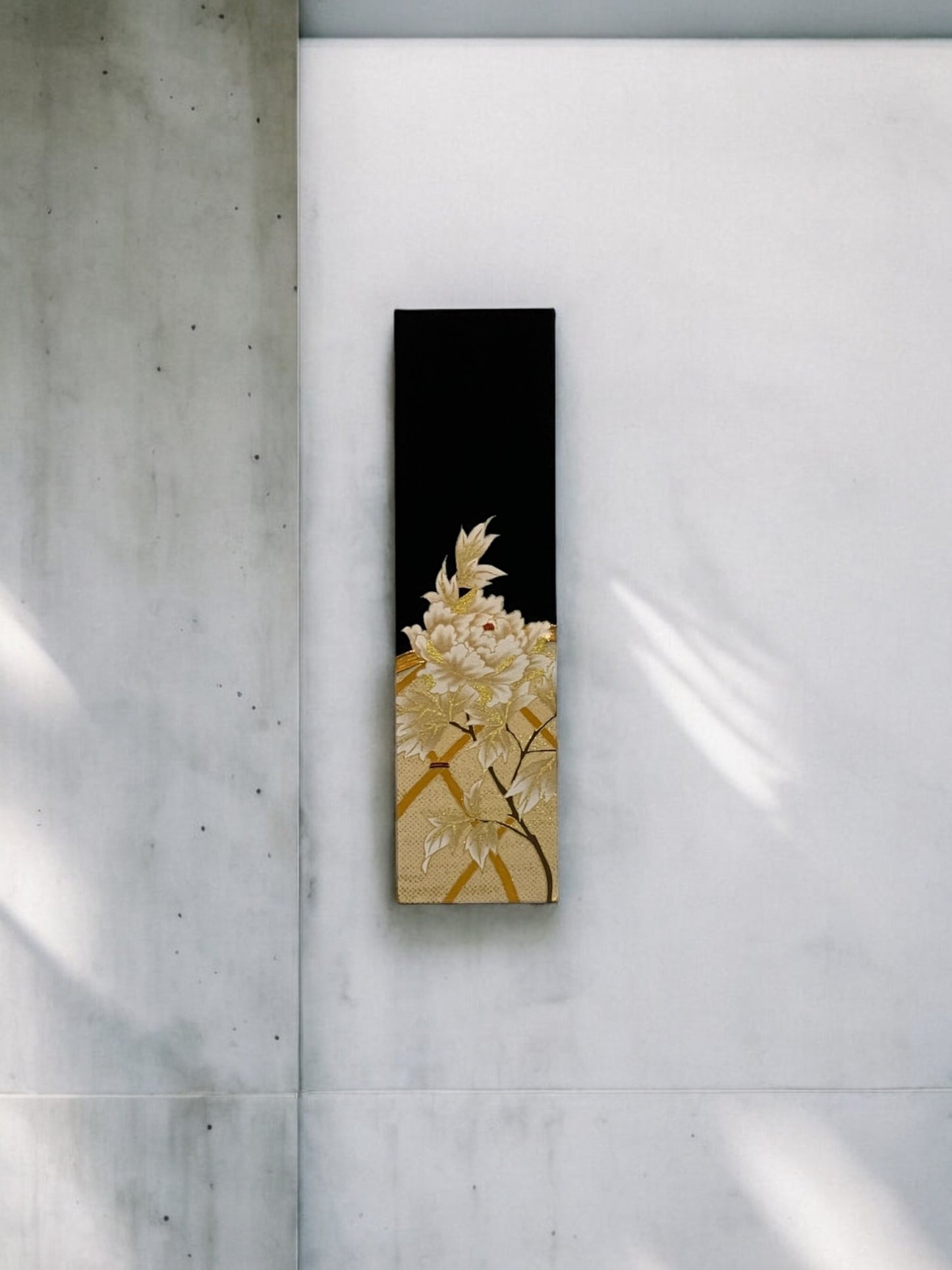 Elegant Ivory Floral Artwork (005-FB)