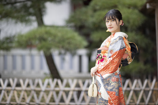 The Symbol of Japanese Culture: Exploring the History and Origins of the Kimono